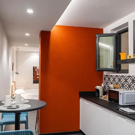 Casa Ocucchiti קטאניה